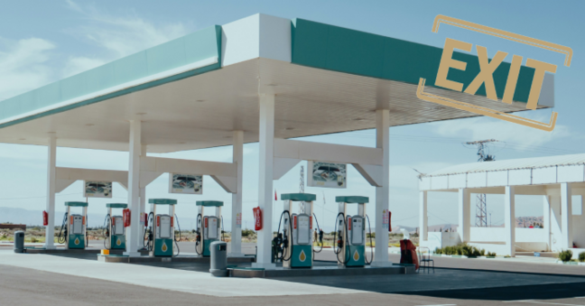 tankstelle mit zapfsaeulen